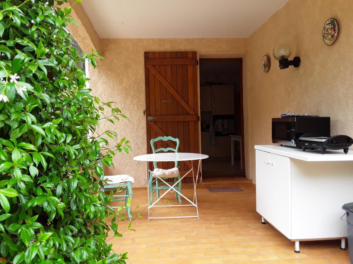 Les Alberes Bed & Breakfast โซเรด ภายนอก รูปภาพ